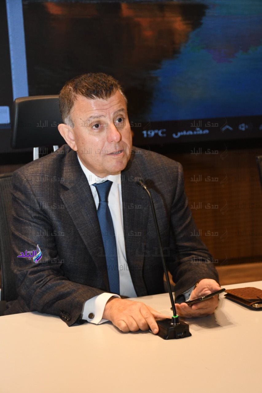 استقبال رئيس جامعة عين شمس لوفد جائزة خليفة التربوية