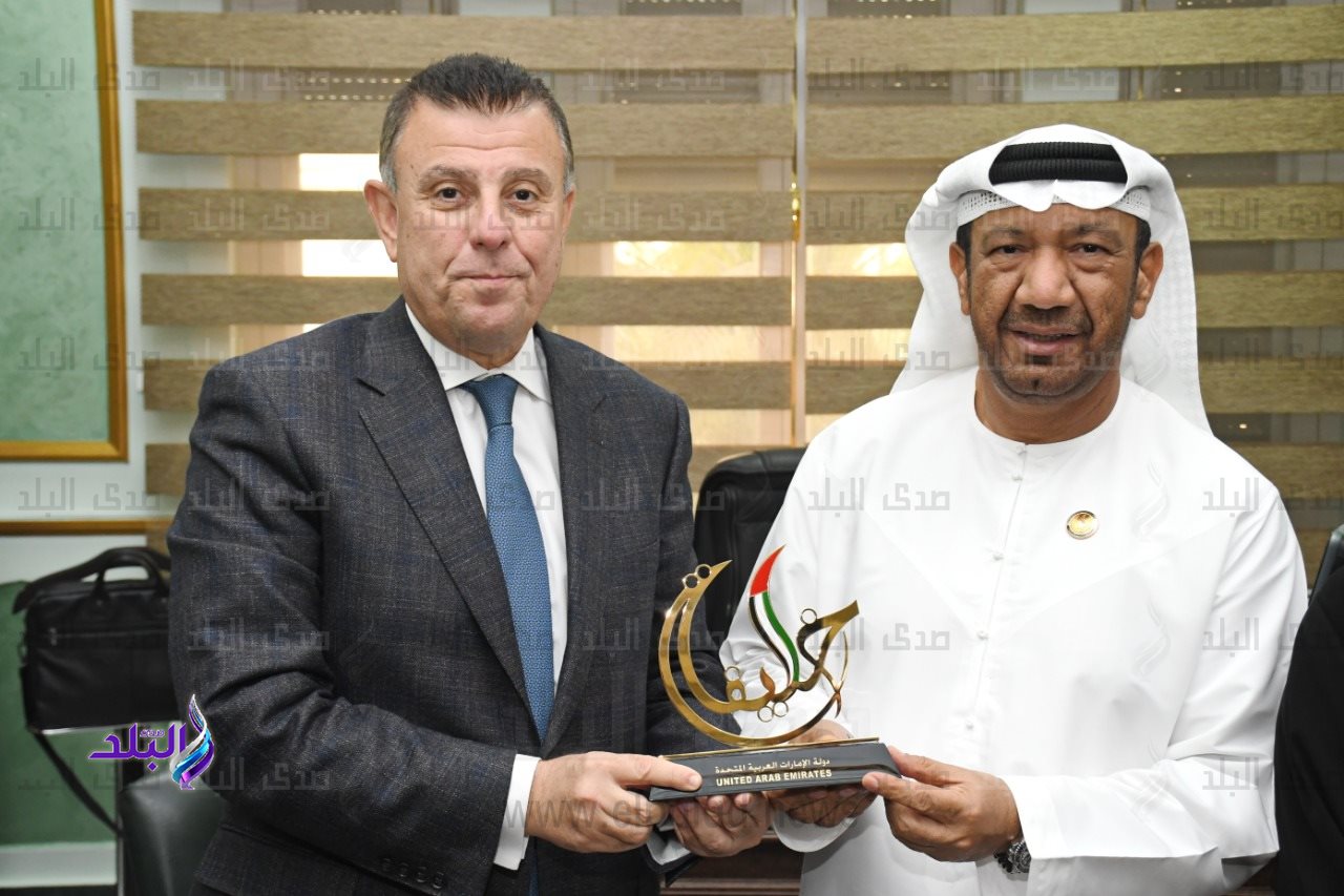 استقبال رئيس جامعة عين شمس لوفد جائزة خليفة التربوية