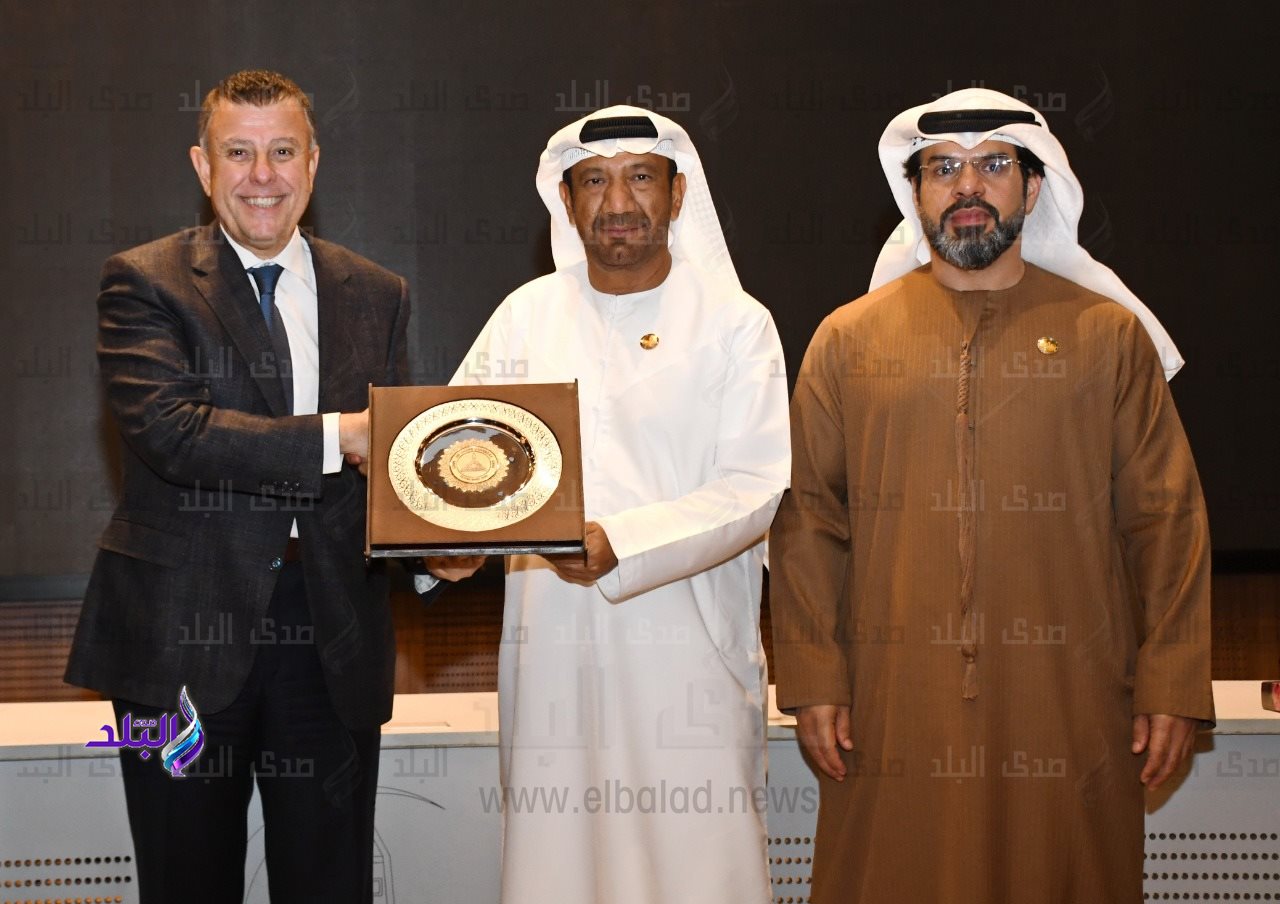 استقبال رئيس جامعة عين شمس لوفد جائزة خليفة التربوية