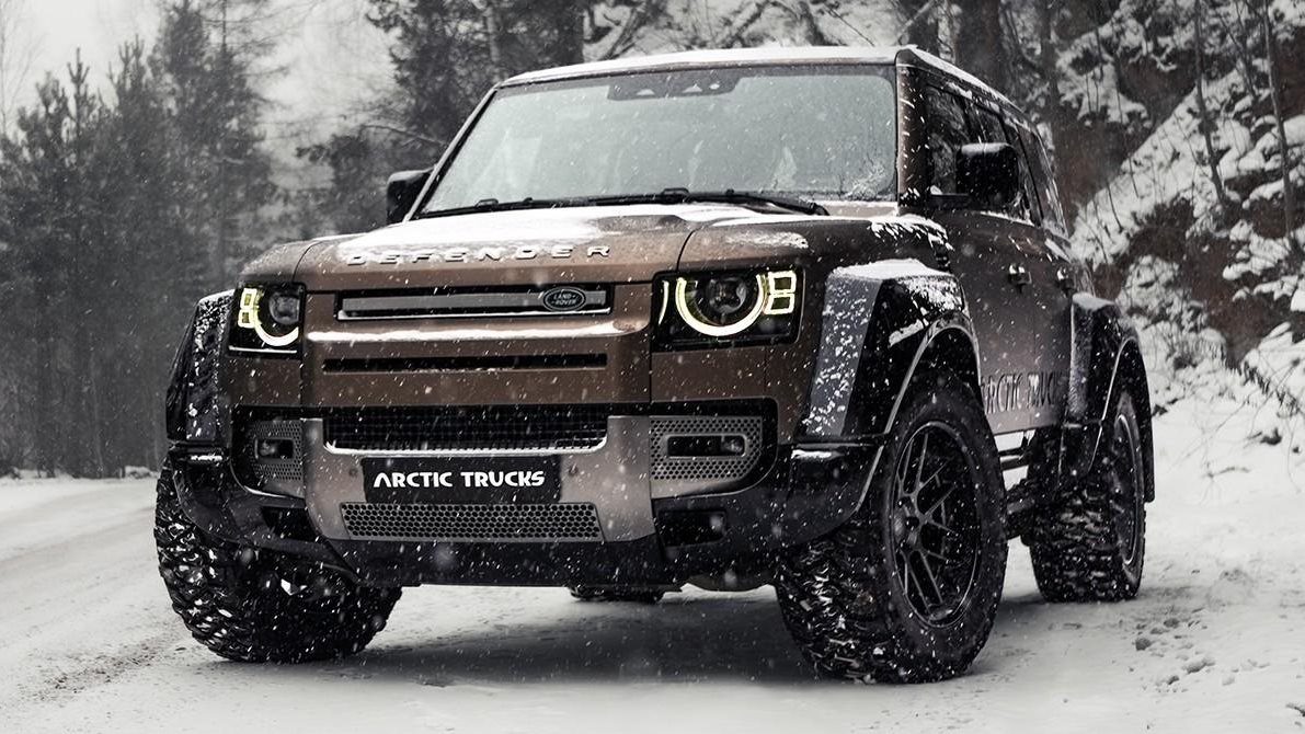 لاند روفر ديفندر من ARCTIC TRUCKS