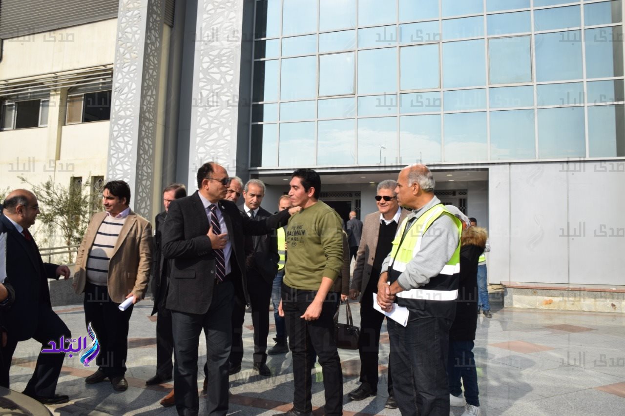 رئيس جامعة حلوان4