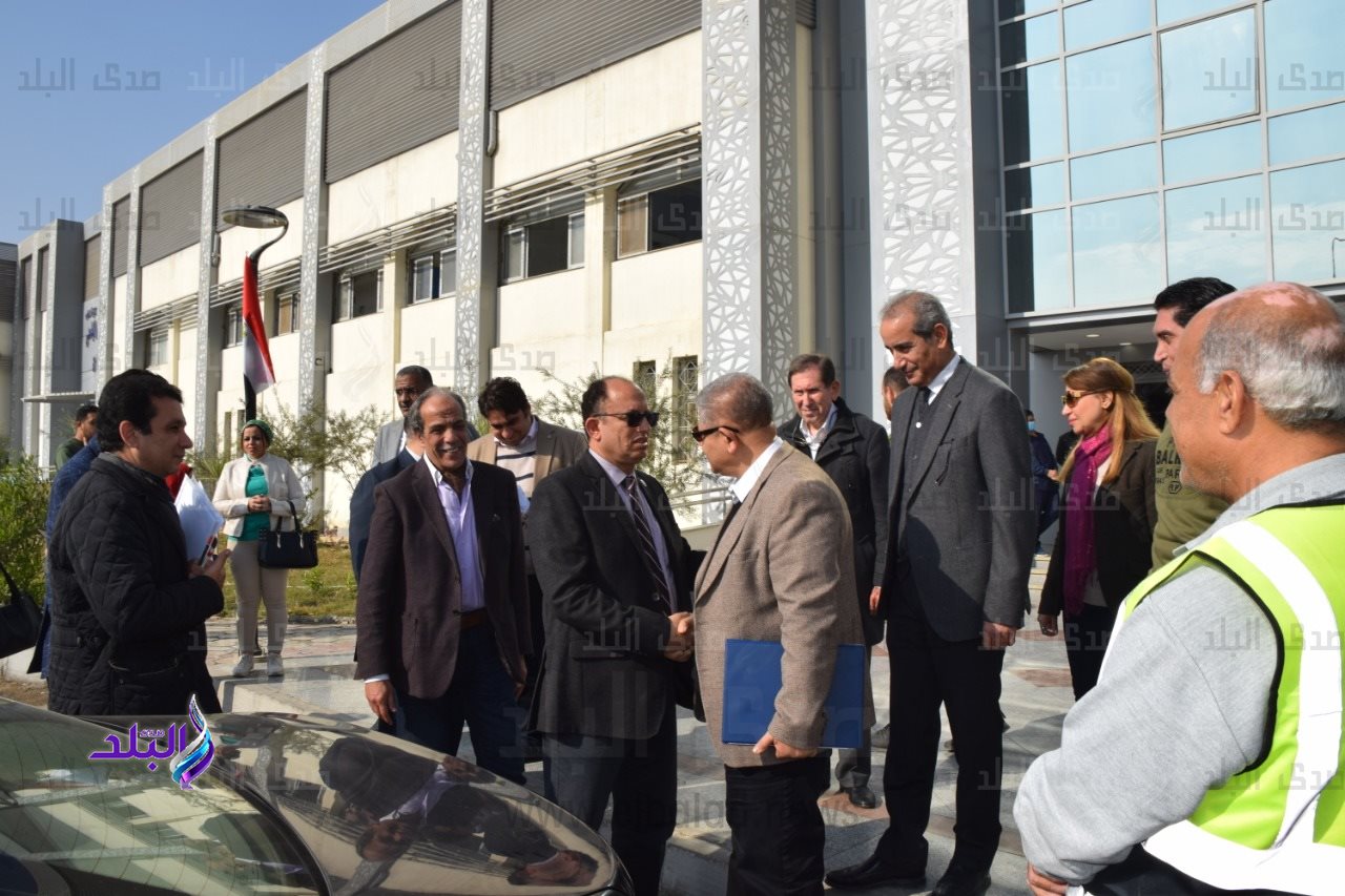 رئيس جامعة حلوان7