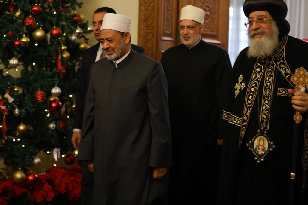 شيخ الأزهر يهنئ البابا تواضروس 