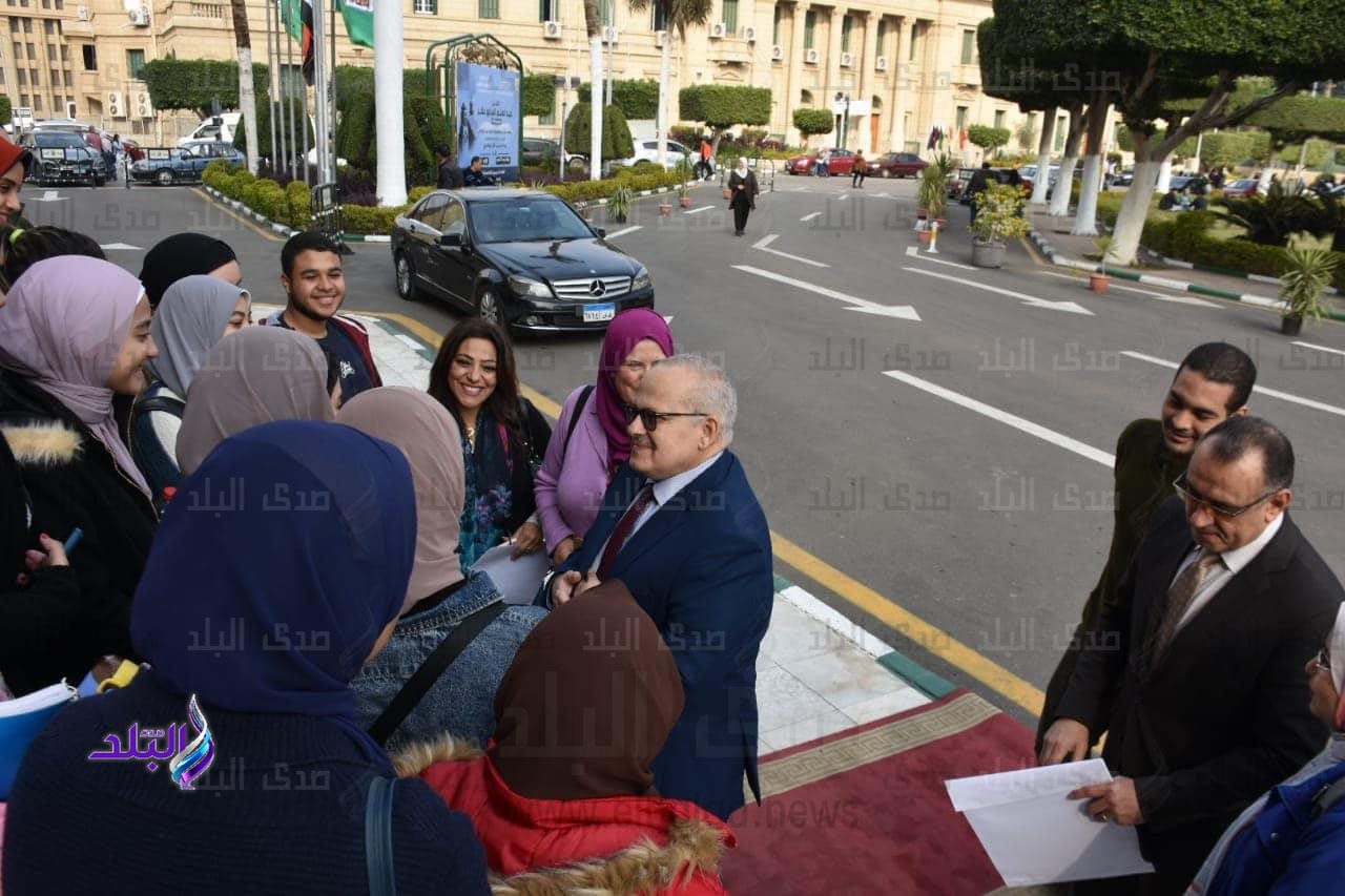 رئيس جامعة القاهرة2