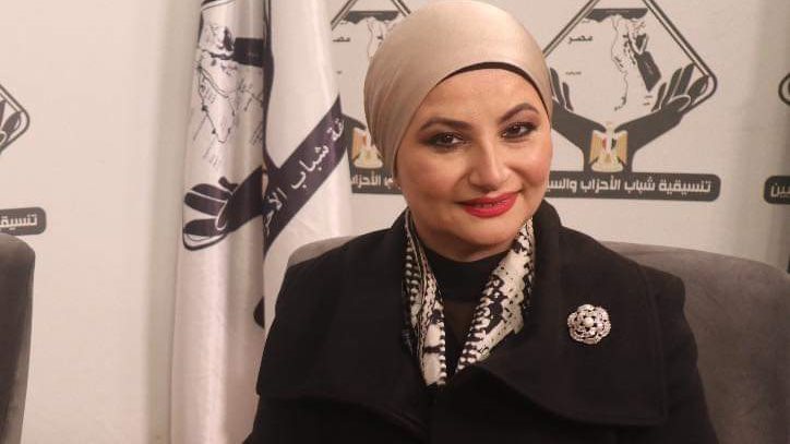 الدكتورة سلوى فراج، عميد كلية التجارة بجامعة قناة السويس