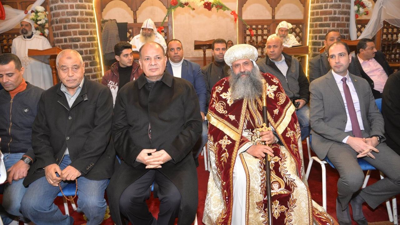 محافظ أسيوط يزور الدير المحرق بالقوصية 