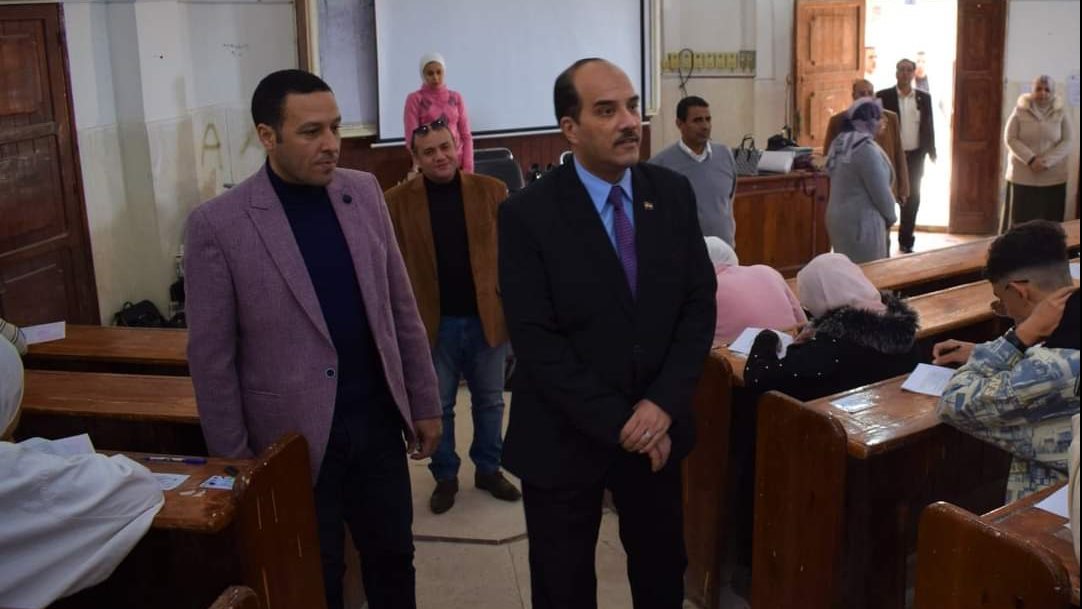 متابعة امتحانات الفترة المسائية بزراعة العريش 