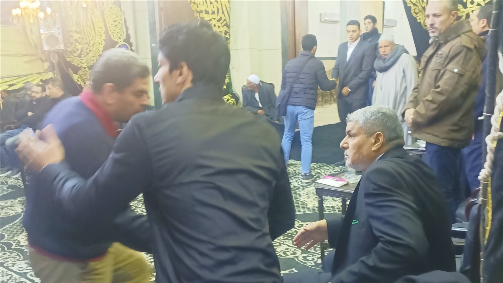 اسرة الطبيبة الراحلة  اسرة الطبيبة الراحلة