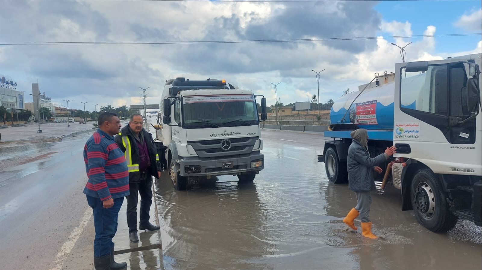 أمطار غزيرة تضرب الإسكندرية
