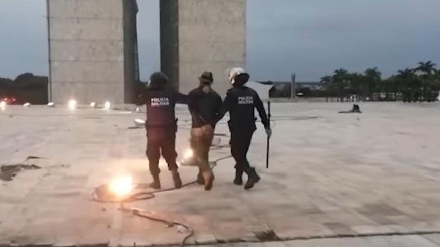 القبض على مثيري الشغب في البرازيل 