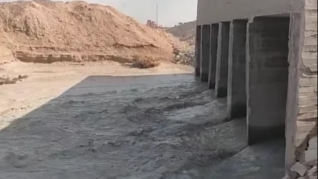 جريان السيول في أودية وسط سيناء 