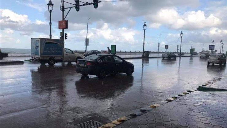 أمطار غزيرة تضرب الإسكندرية 