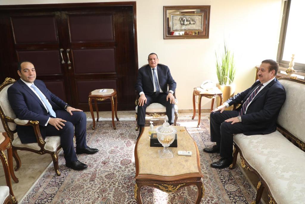 وزير التنمية المحلية ومحافظ المنوفيه 