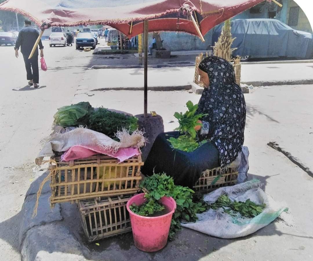 بائعة