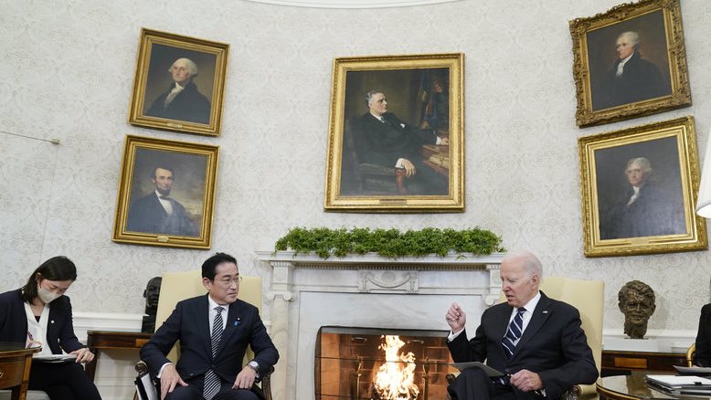 بايدن يعلن التزامه بالدفاع عن أمن اليابان بشكل كامل