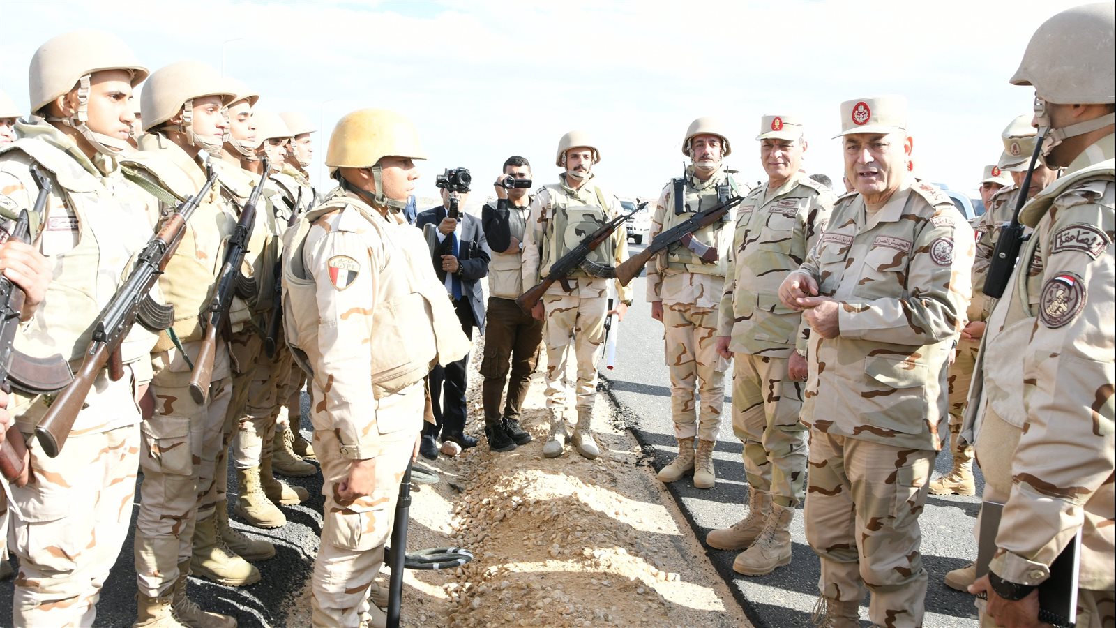 الفريق أسامة عسكر رئيس الأركان