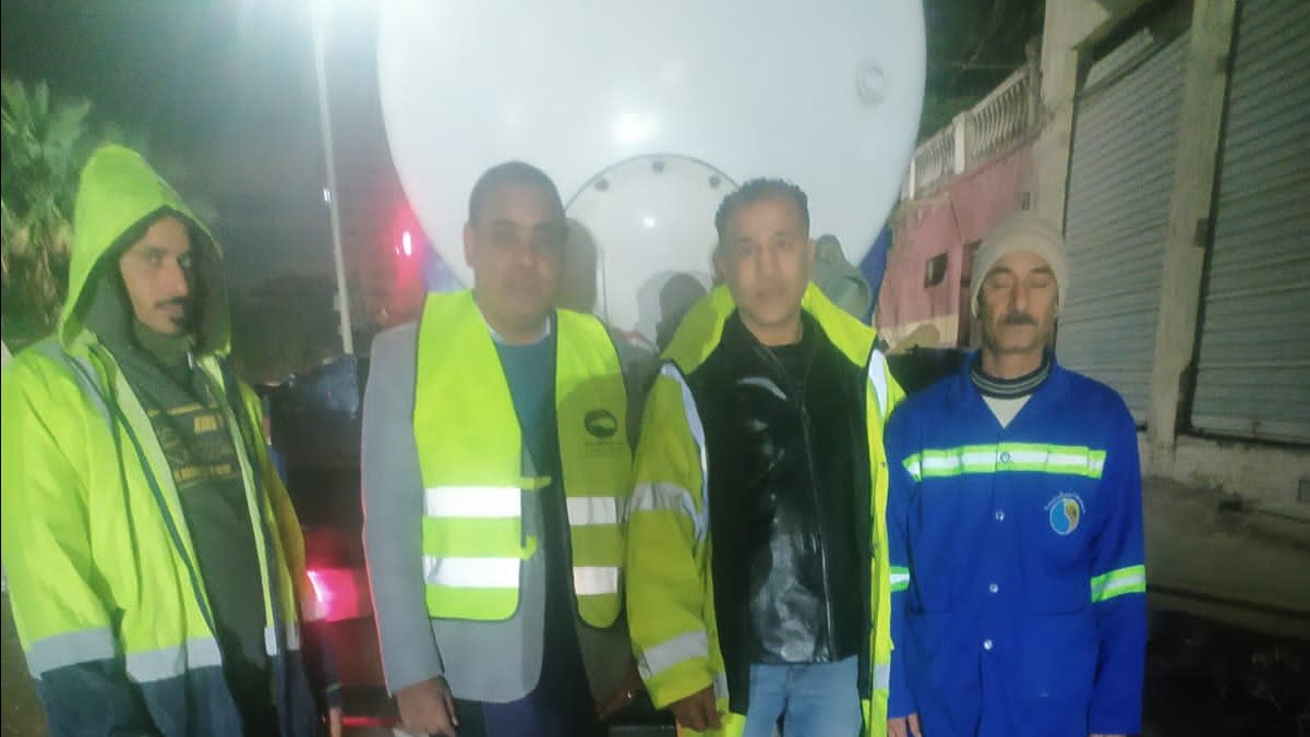 نزح المياه بأحياء الإسكندرية 