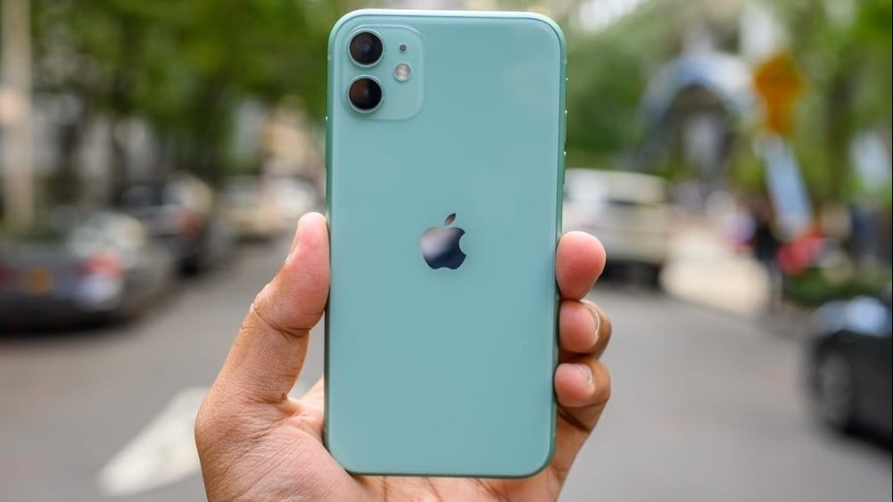 هلا بالخميس.. iPhone 11 بأقل من نص ثمنه بـ 7500 جنيه