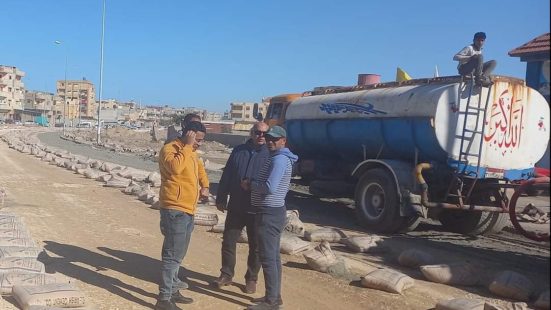 متابعة أعمال تطوير محور الساحل بالعريش