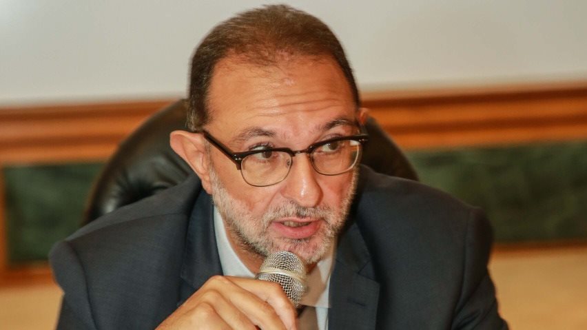 د. طارق الهوبي 