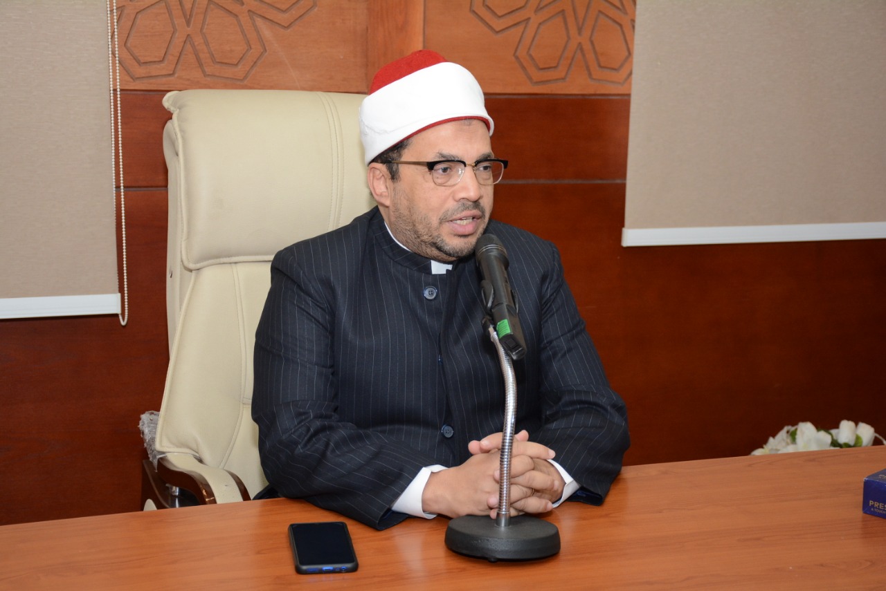 الدكتور عرفات عثمان الدكتور عرفات عثمان