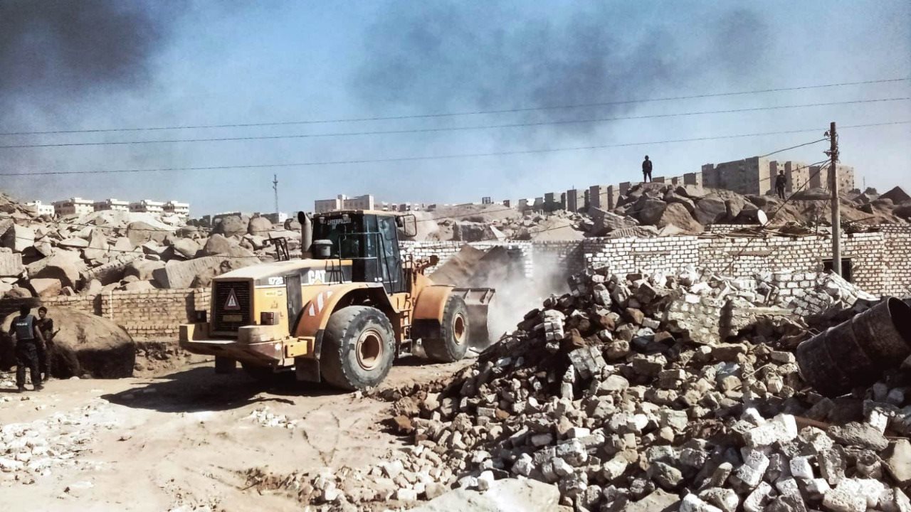 جهود إزالة التعديات بأسوان