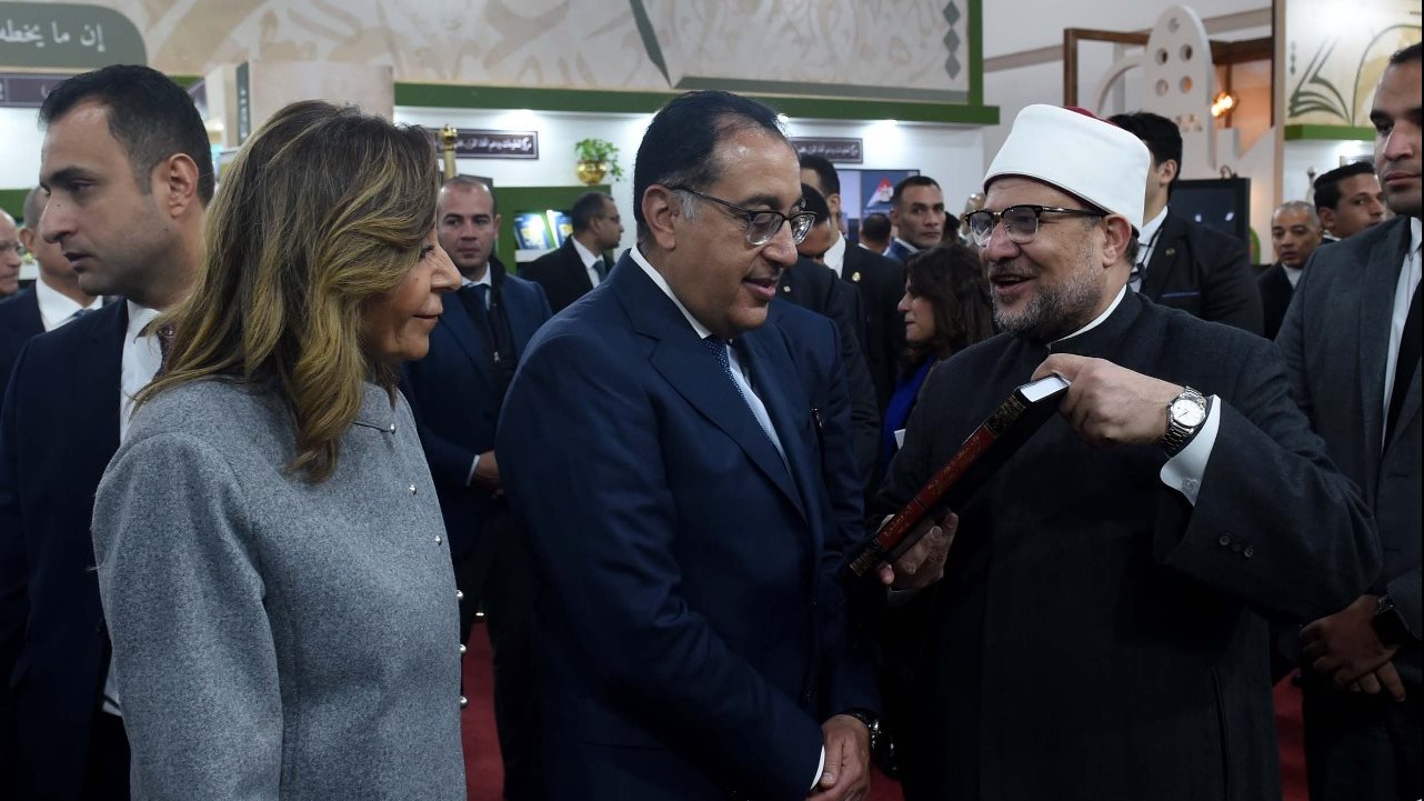 رئيس الوزراء ووزير الأوقاف