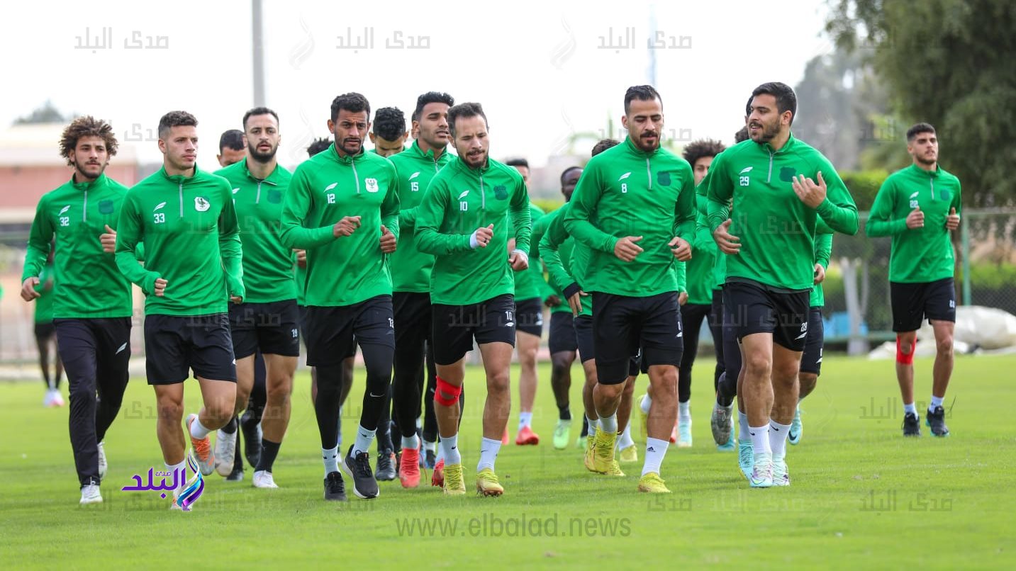 الفريق الأول للنادى المصري 