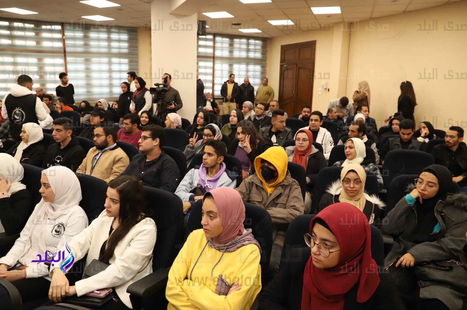 طلاب جامعة عين شمس4