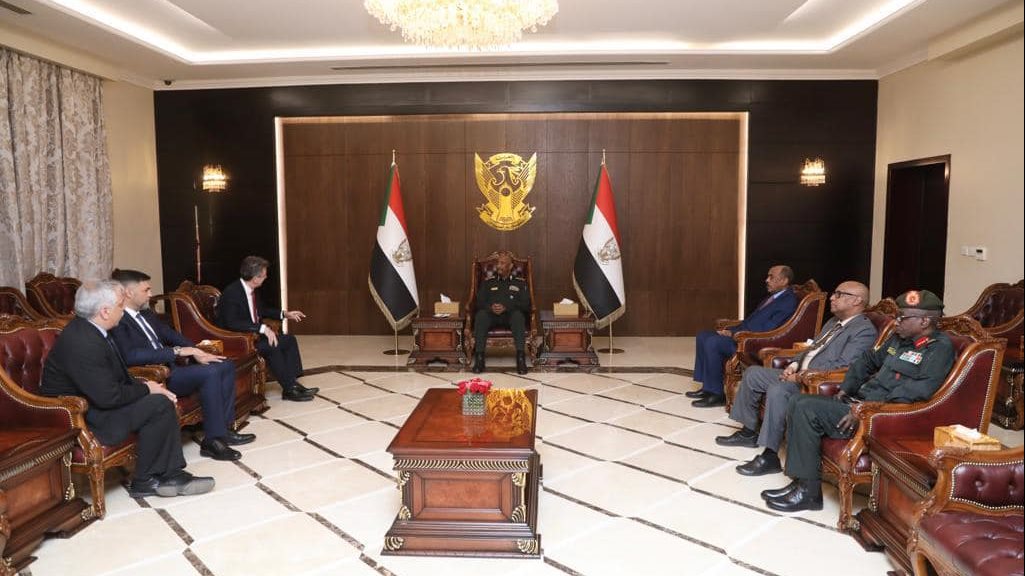 لقاء البرهان ووزير الخارجية الإسرائيلي 