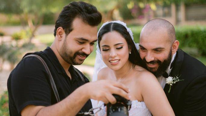 لكل عروس.. مصور أفراح يكشف حيل لسيشن زفاف مثل الأجانب