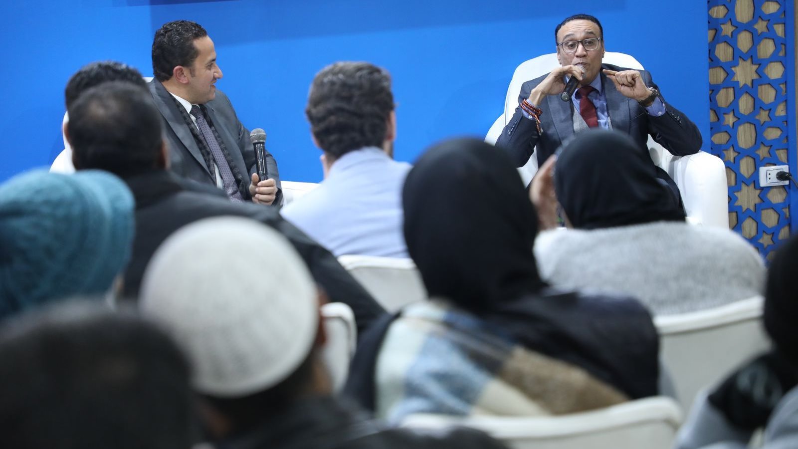 د.  علاء جانب
