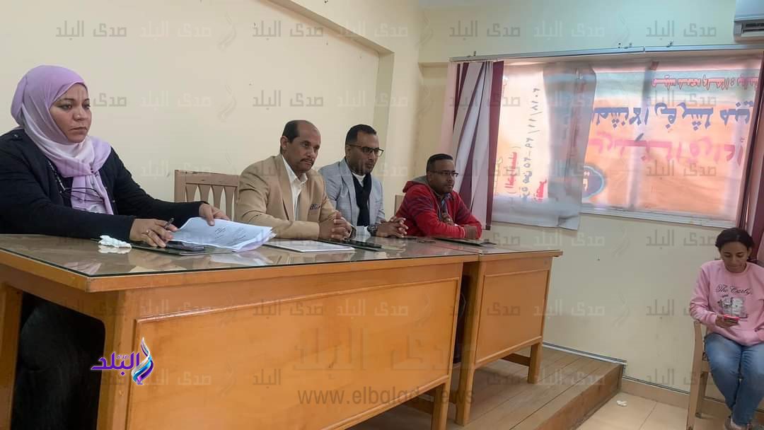 وكيل وزراة الشباب والرياضة بالأقصر يعقد لقاء مع فريق مبادرة 