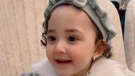 الطفلة أيلا ضحية حادث سقوط من نافذه الشباك بالمحلة