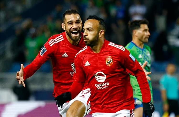 محمد مجدي قفشة لاعب النادي الأهلي