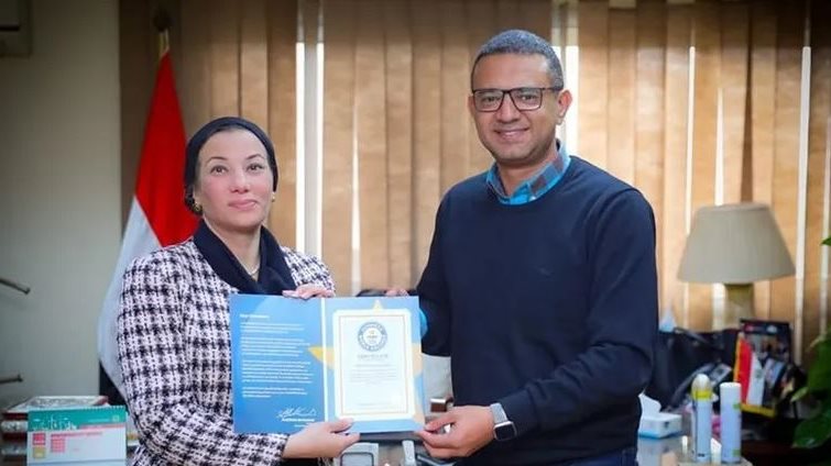 المغامر والناشط البيئي المصري علي عبده