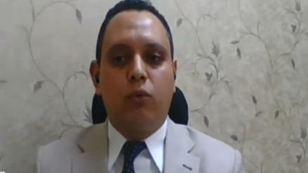  باحث فى مجال تكنولوجيا المنسوجات الطبية