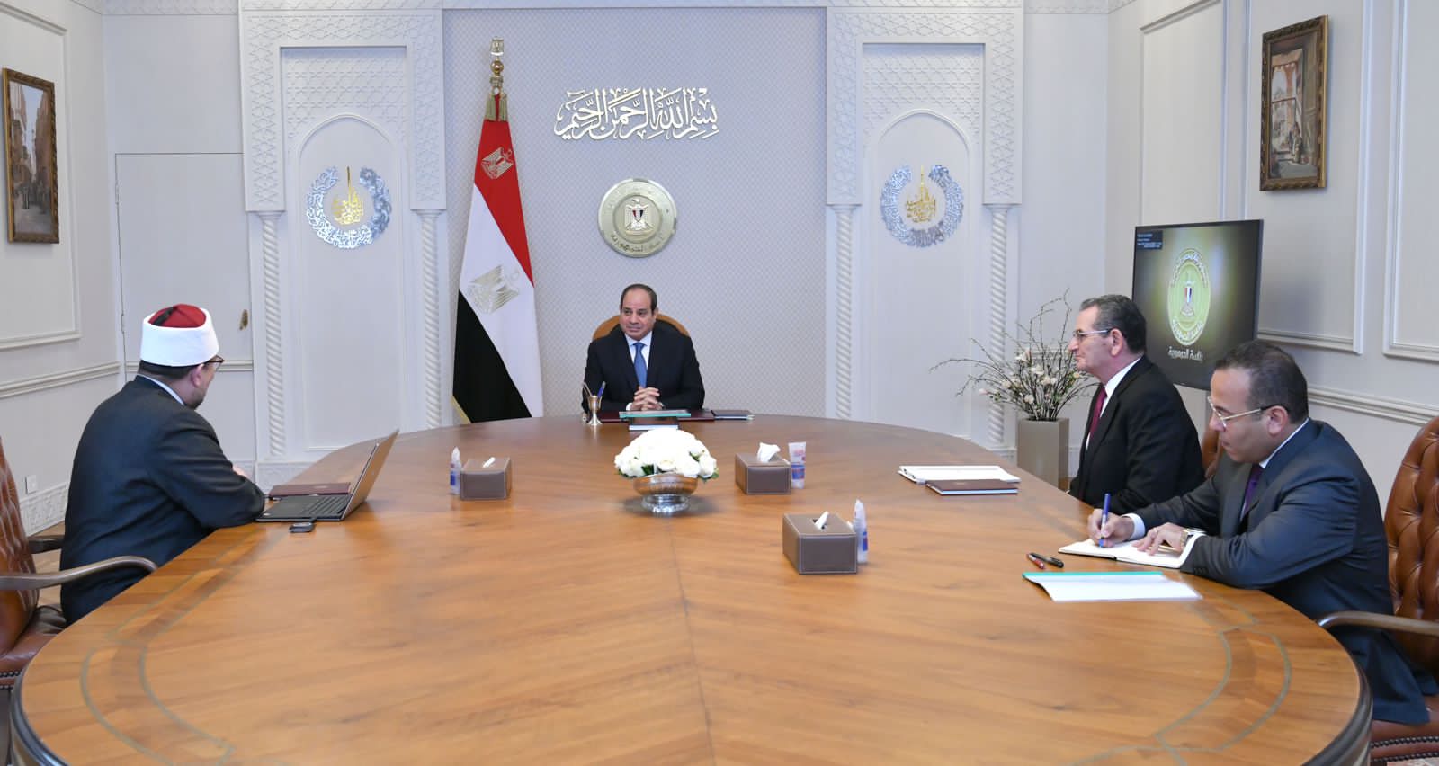 اجتماع الرئيس ووزير الأوقاف