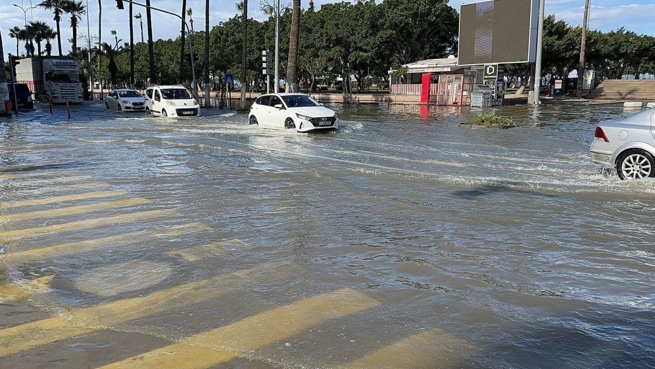 كارثة جديدة تضرب تركيا بعد ساعات من الزلزال