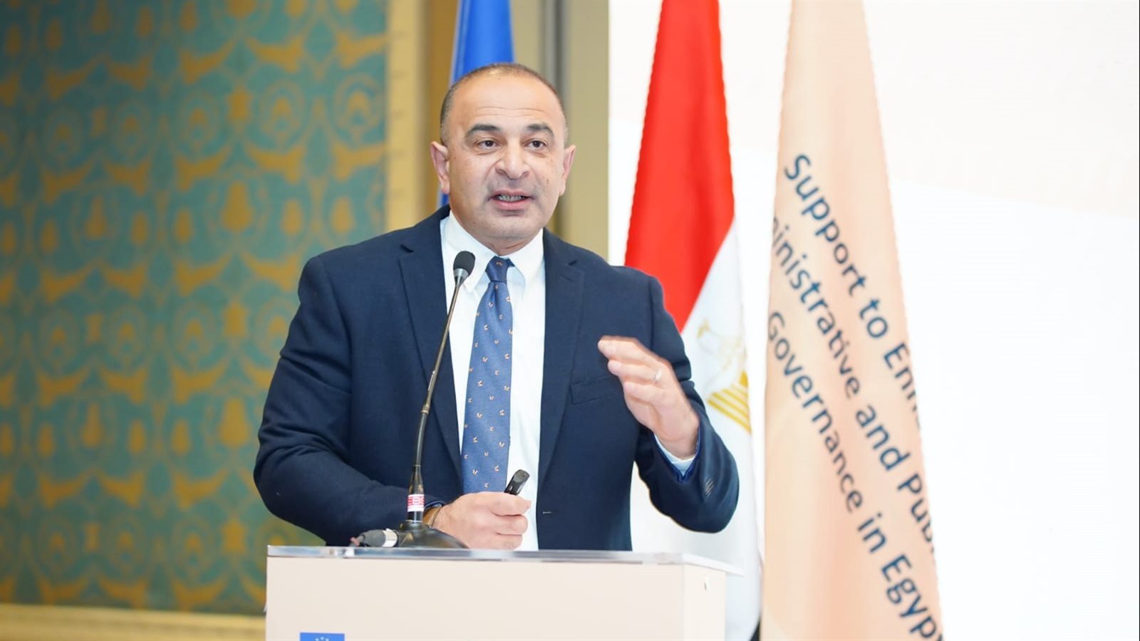 الدكتور أحمد كمالي