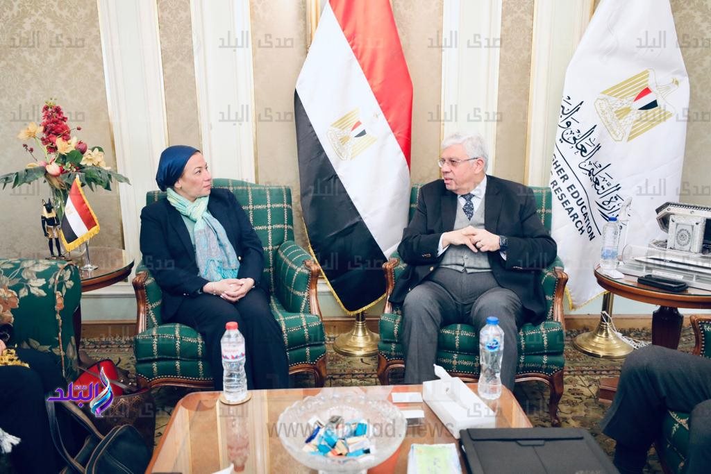 وزيرا التعليم العالي والبيئة يناقشان دعم سبل التعاون بين الوزارتين1