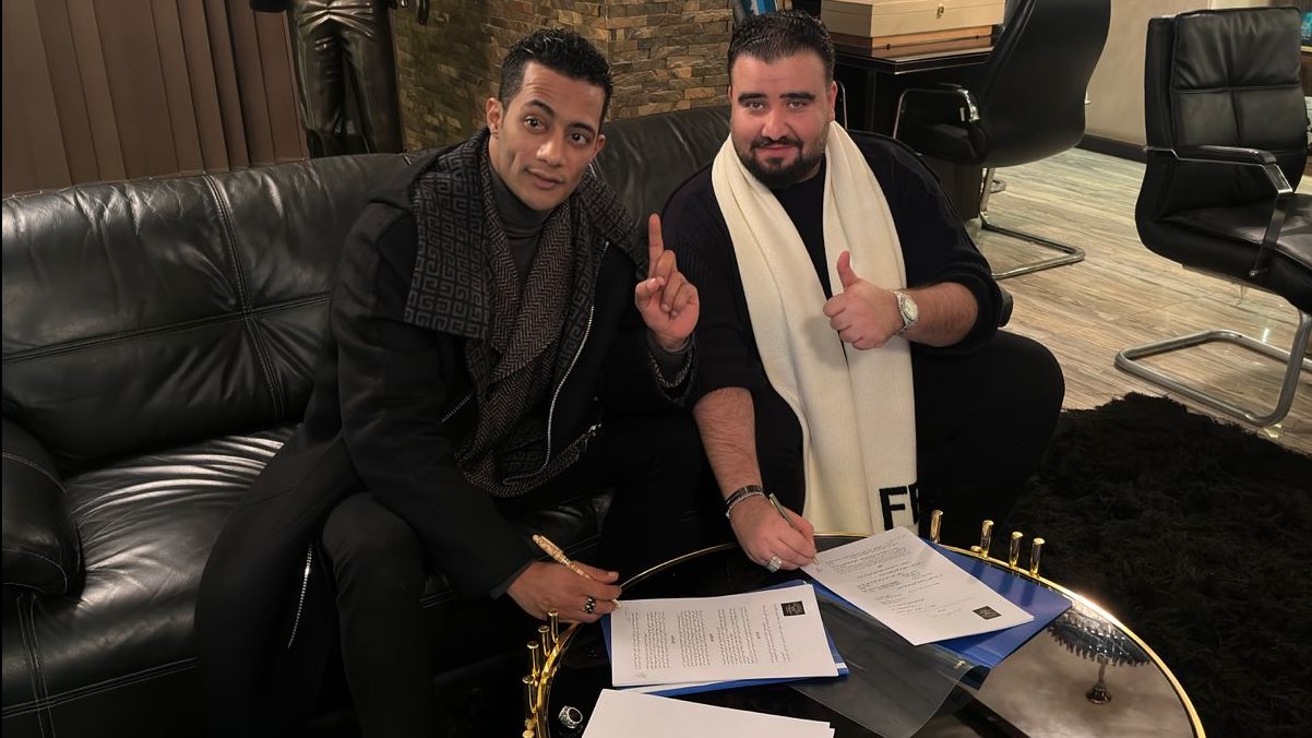 محمد رمضان أثناء التعاقد