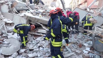 حوادث خطيرة بعد انزلاق التربة في البيرو