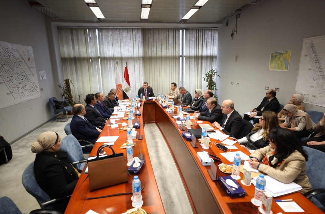 وزير السياحة والآثار 