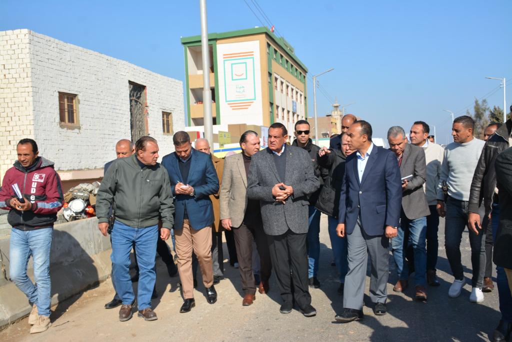 جولة وزير التنمية المحلية بالمنيا