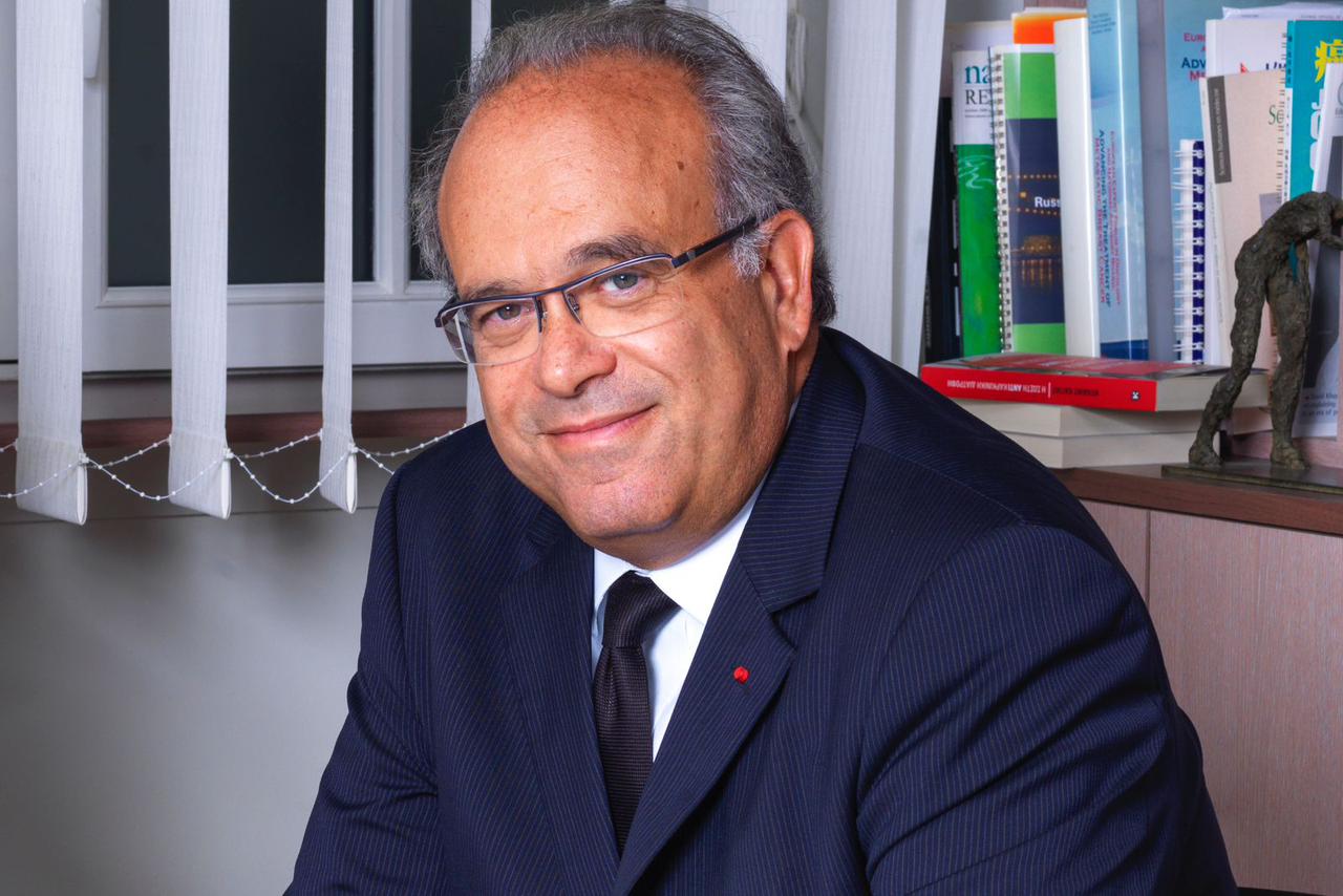 دكتور ديفيد خياط