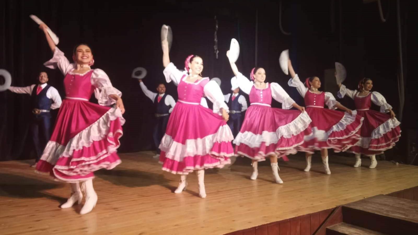 مهرجان اسوان للفنون الشعبية 