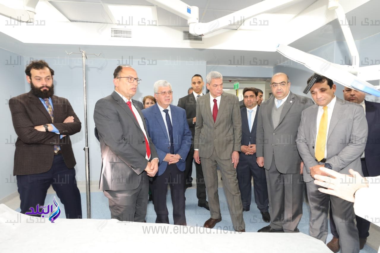 وزير التعليم العالي ورئيس جامعة حلوان يفتتحان المرحلة النهائية لأعمال تطوير مستشفى بدر الجامعي