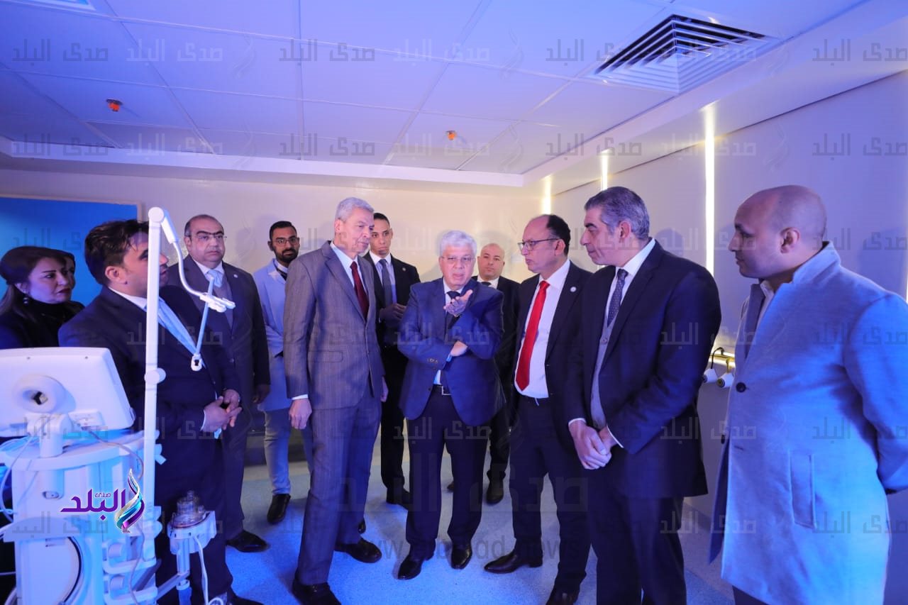 وزير التعليم العالي ورئيس جامعة حلوان يفتتحان المرحلة النهائية لأعمال تطوير مستشفى بدر الجامعي