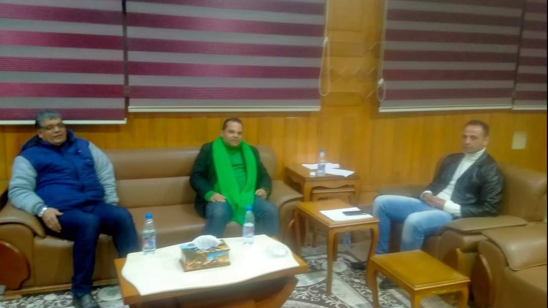 وفد مركز بحوث الصحراء في زيار ة لمركز الحسنة 